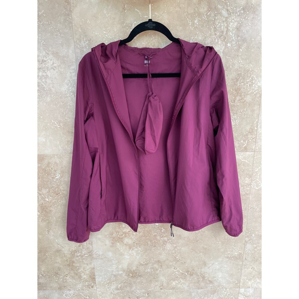 Uniqlo Jacket Packable Hooded Size M Purple Ultra Light Parka Outdoor Spring - Picture 4 of 9